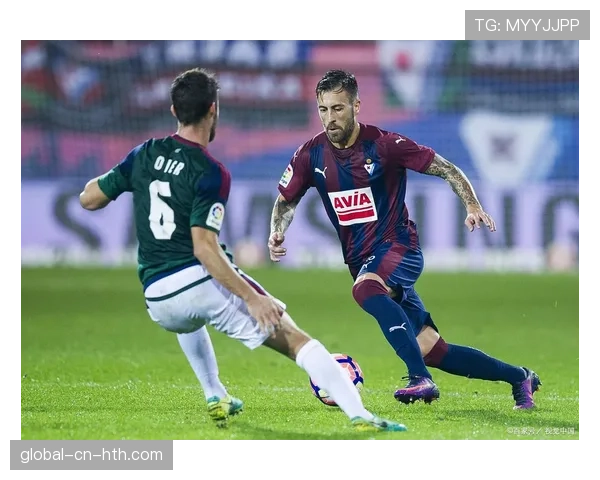 阿拉维斯VS奥萨苏纳：中场宽度覆盖与高位逼抢的防守战术对决